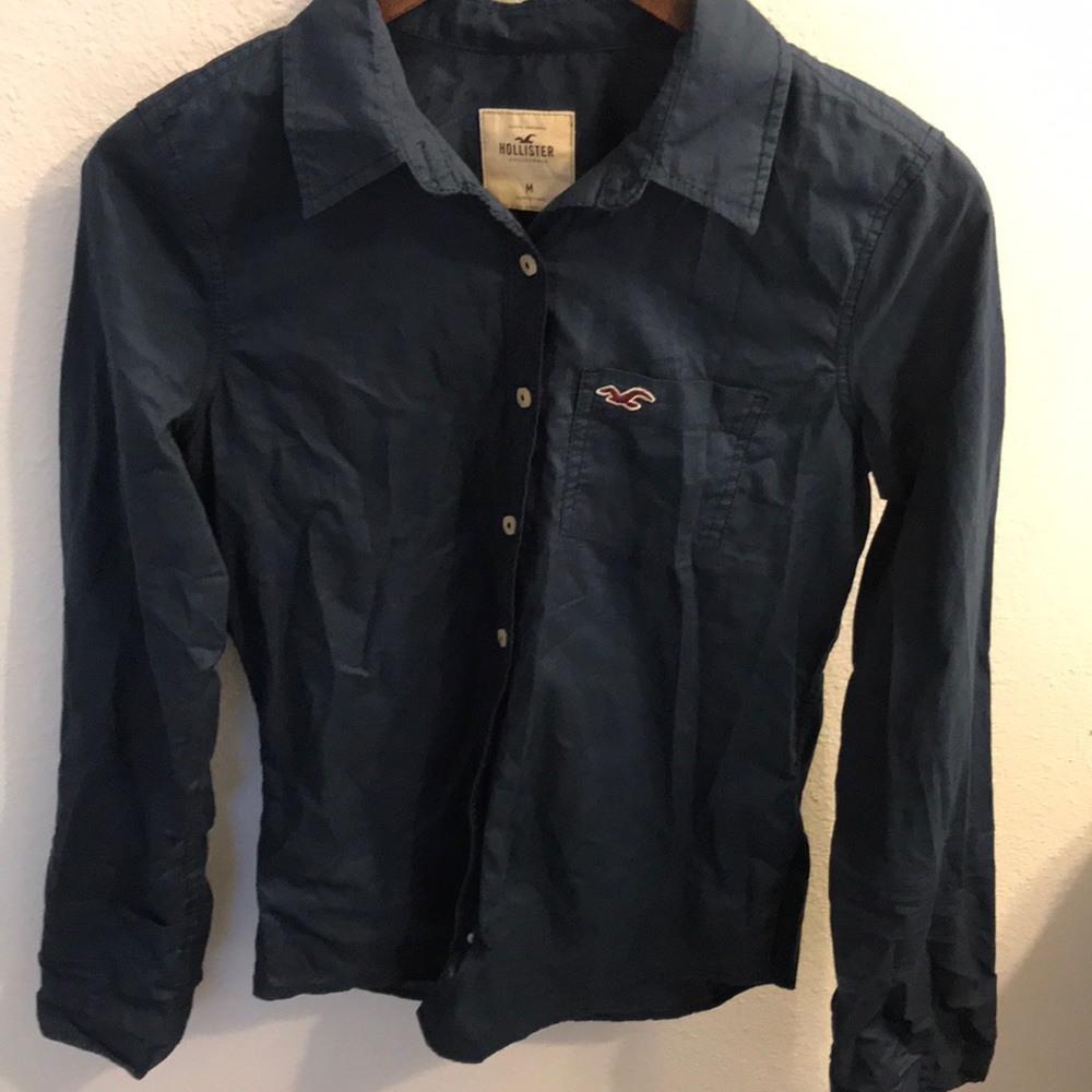 Hollister navy bottom down shirt
